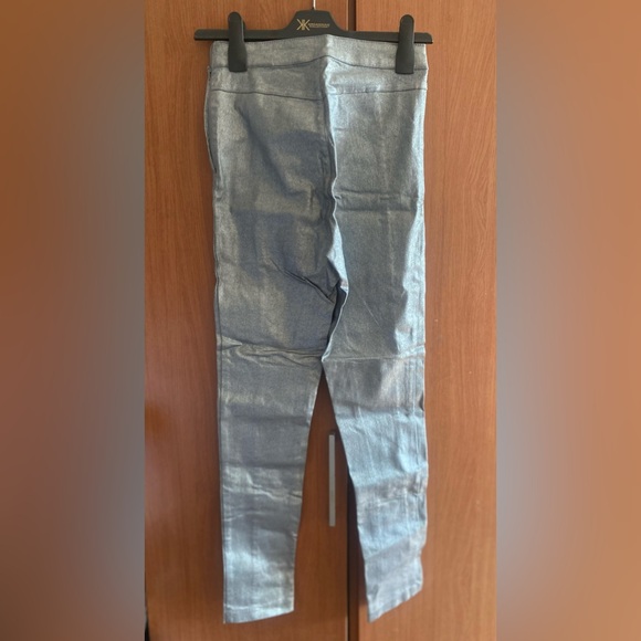 NWT - shiny night time silver coated hot pants - side zipper - Picture 4 of 8